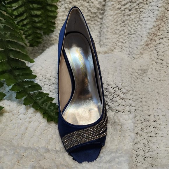 Caparros Womens Oz Peep Toe Classic Pumps, Blue Satin w/Silver Rhinestones 5.5M - Picture 10 of 16
